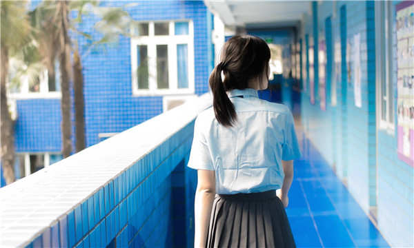 铜鼓如何找到一个可以帮助我生孩子的女人？